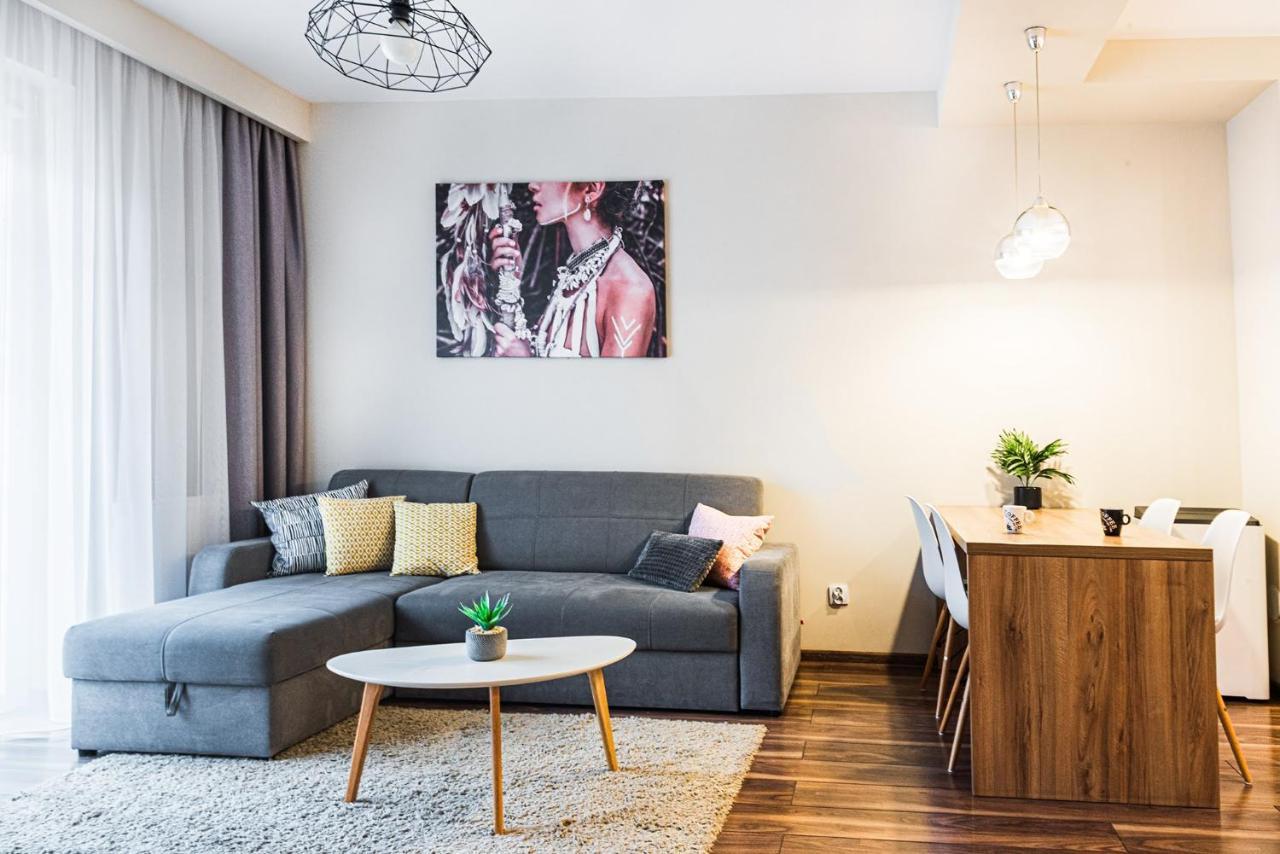 Apartment Bulwar